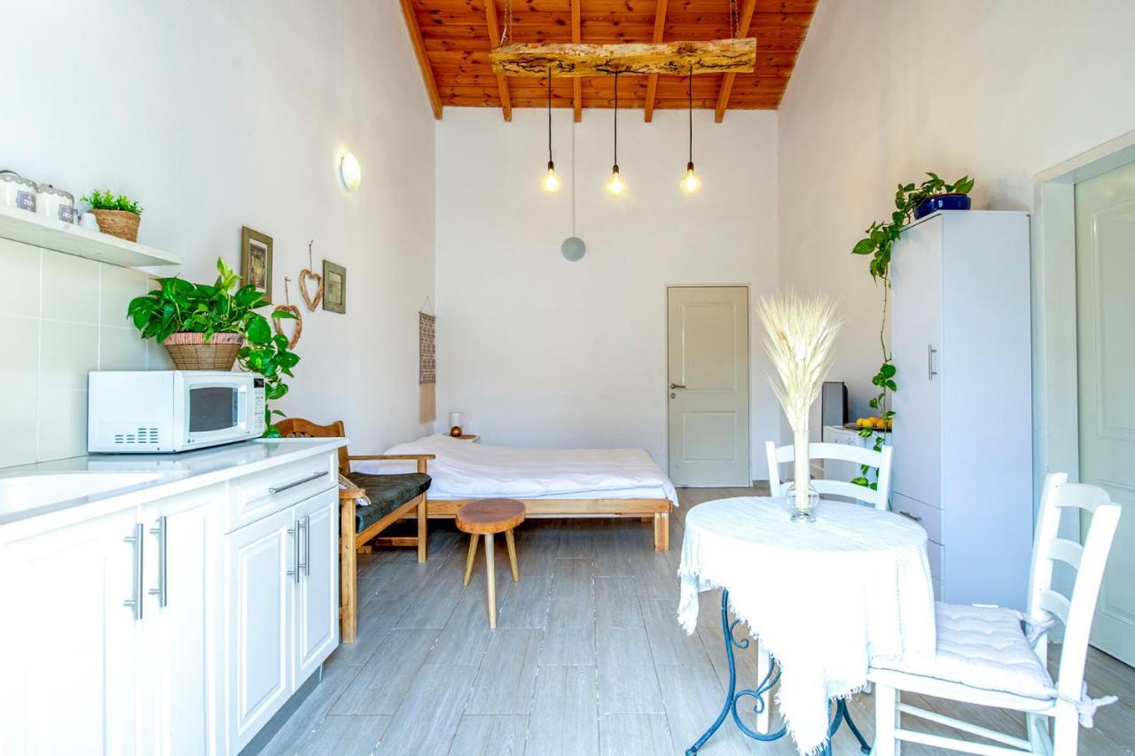 רז אירוח ברמה Villa Qaşrīn Dış mekan fotoğraf