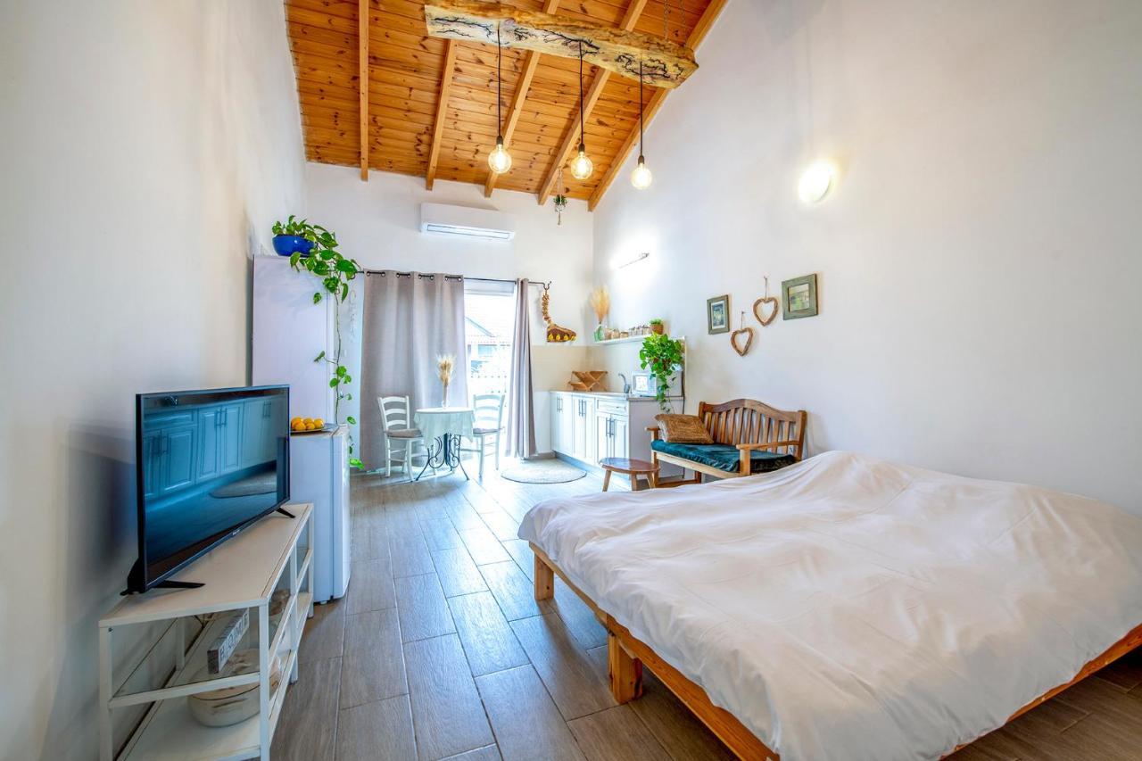 רז אירוח ברמה Villa Qaşrīn Dış mekan fotoğraf